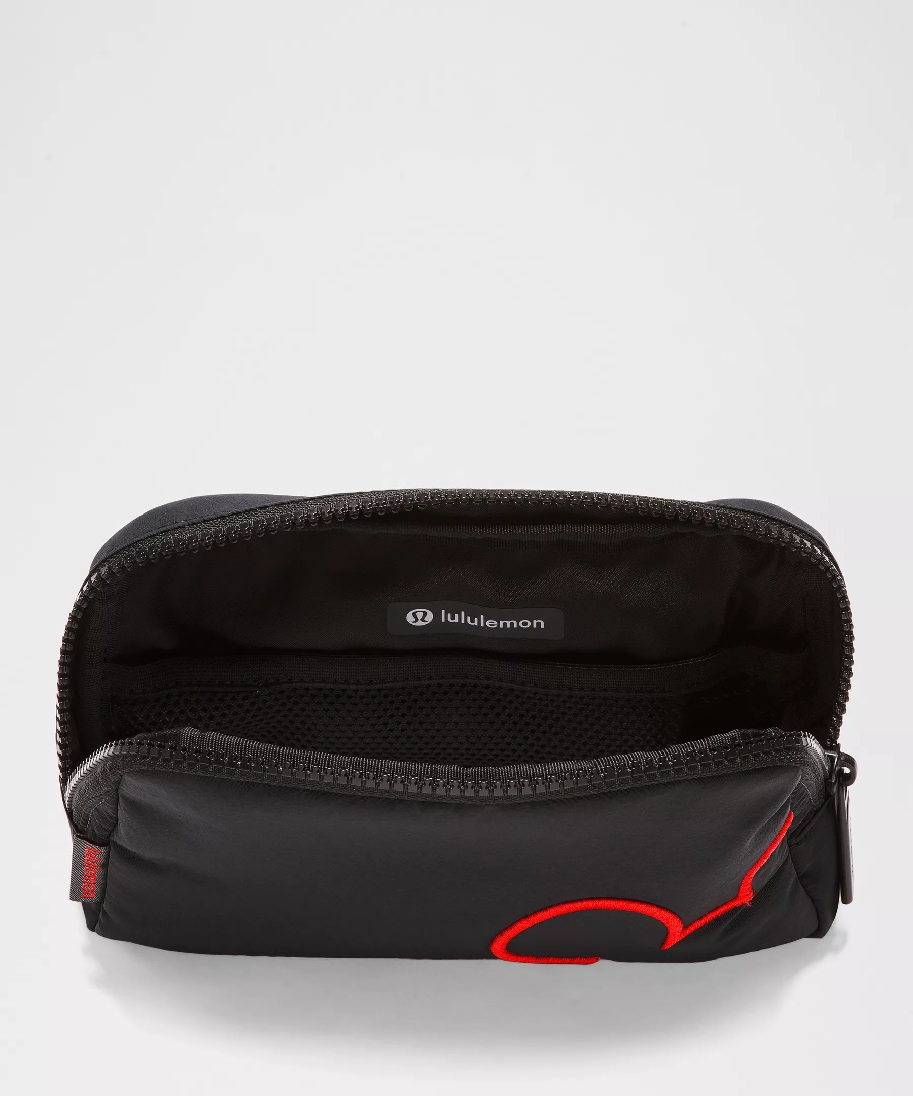 Disney x lululemon *Everywhere Belt Bag Long Strap 1L Mickey Outline - 4