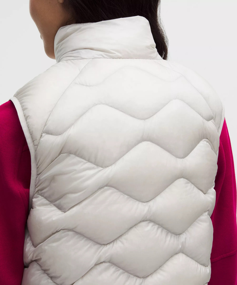 Women's Featherweight 900-Down-Fill Quilted Vest 8