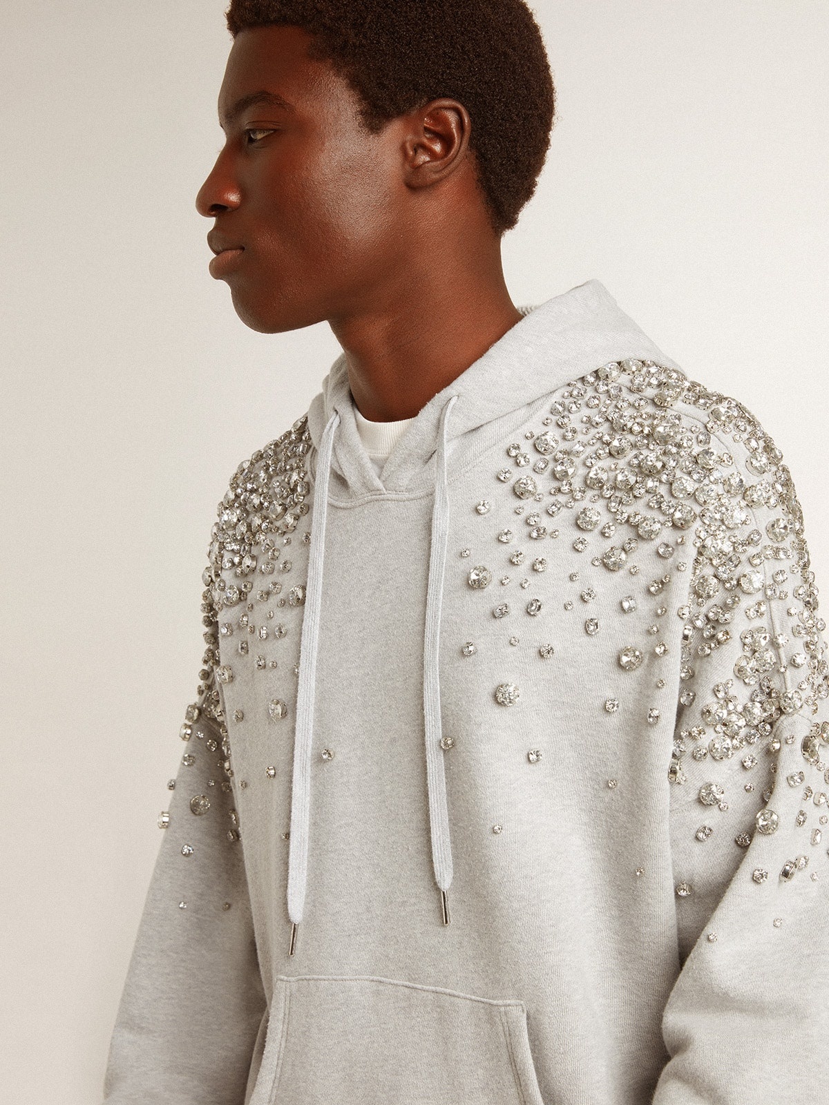 Gray hooded sweatshirt with crystal decoration - 5