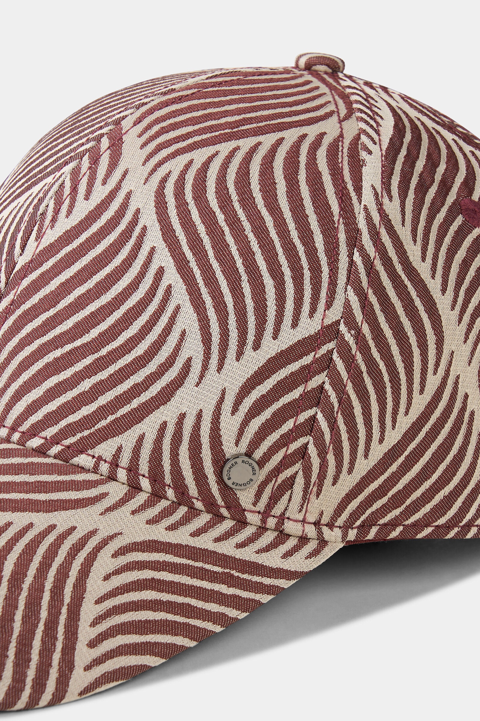 Cap Maxi in Wine red/cream - 4