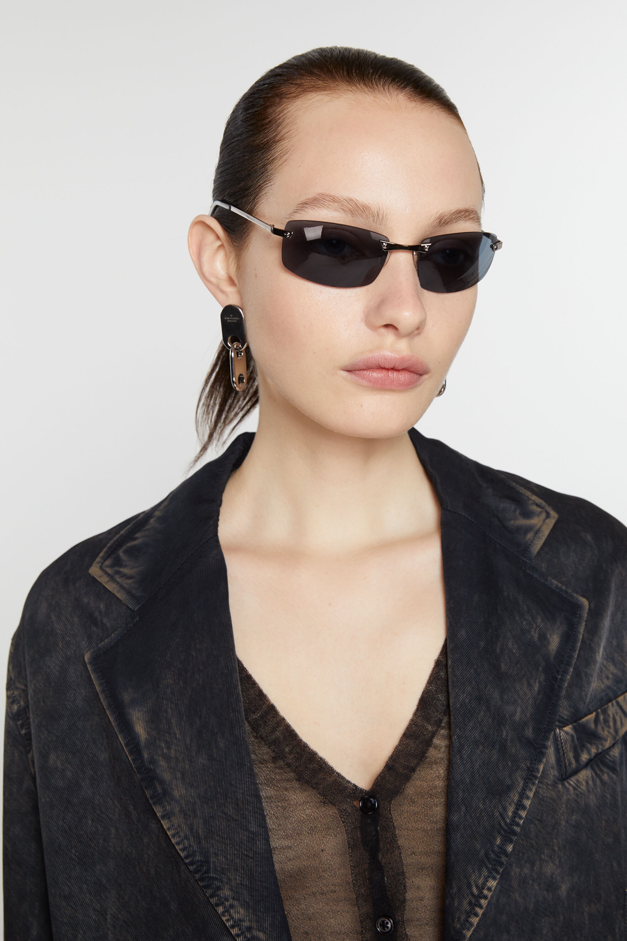 Acne Studios Chain lock earring - Silver | REVERSIBLE