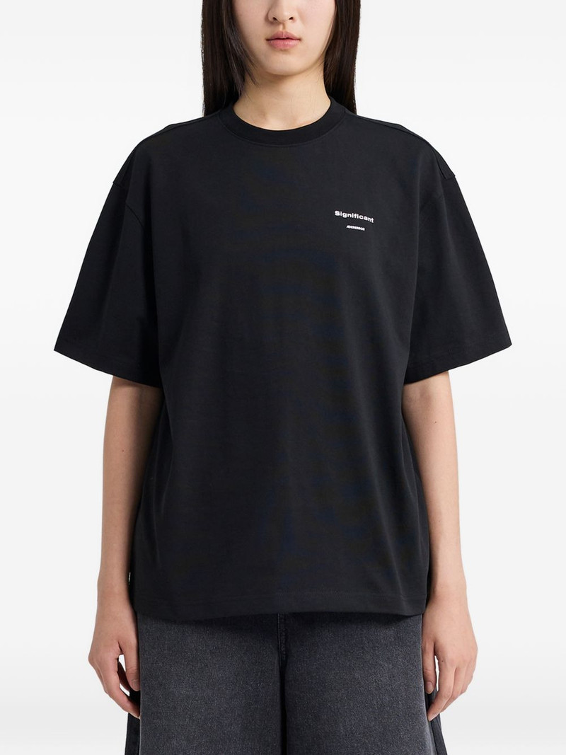 short-sleeve patch-detail T-shirt 1