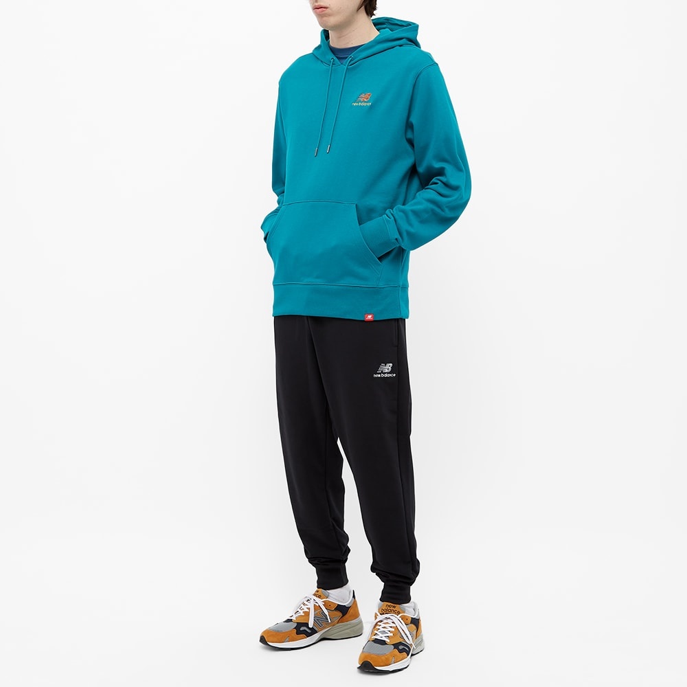 New Balance Essentials Embroidered Hoody - 6