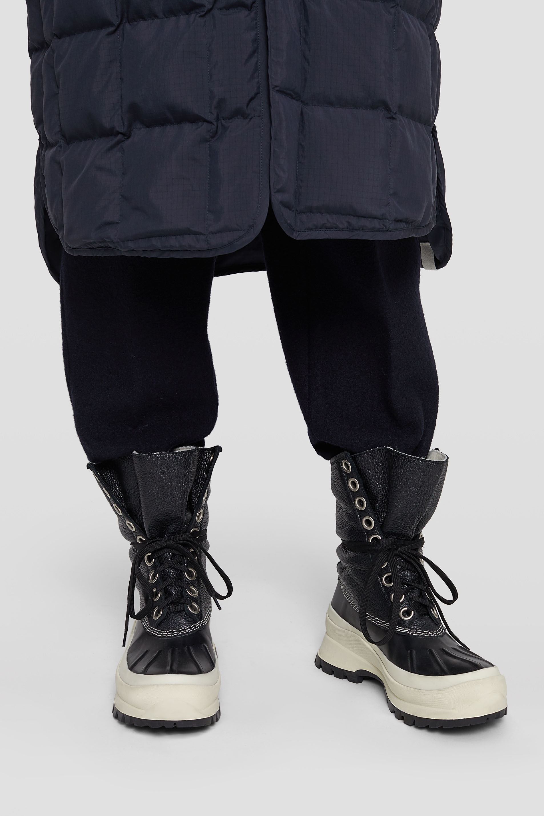 Lace-up Hiking Boots - 7