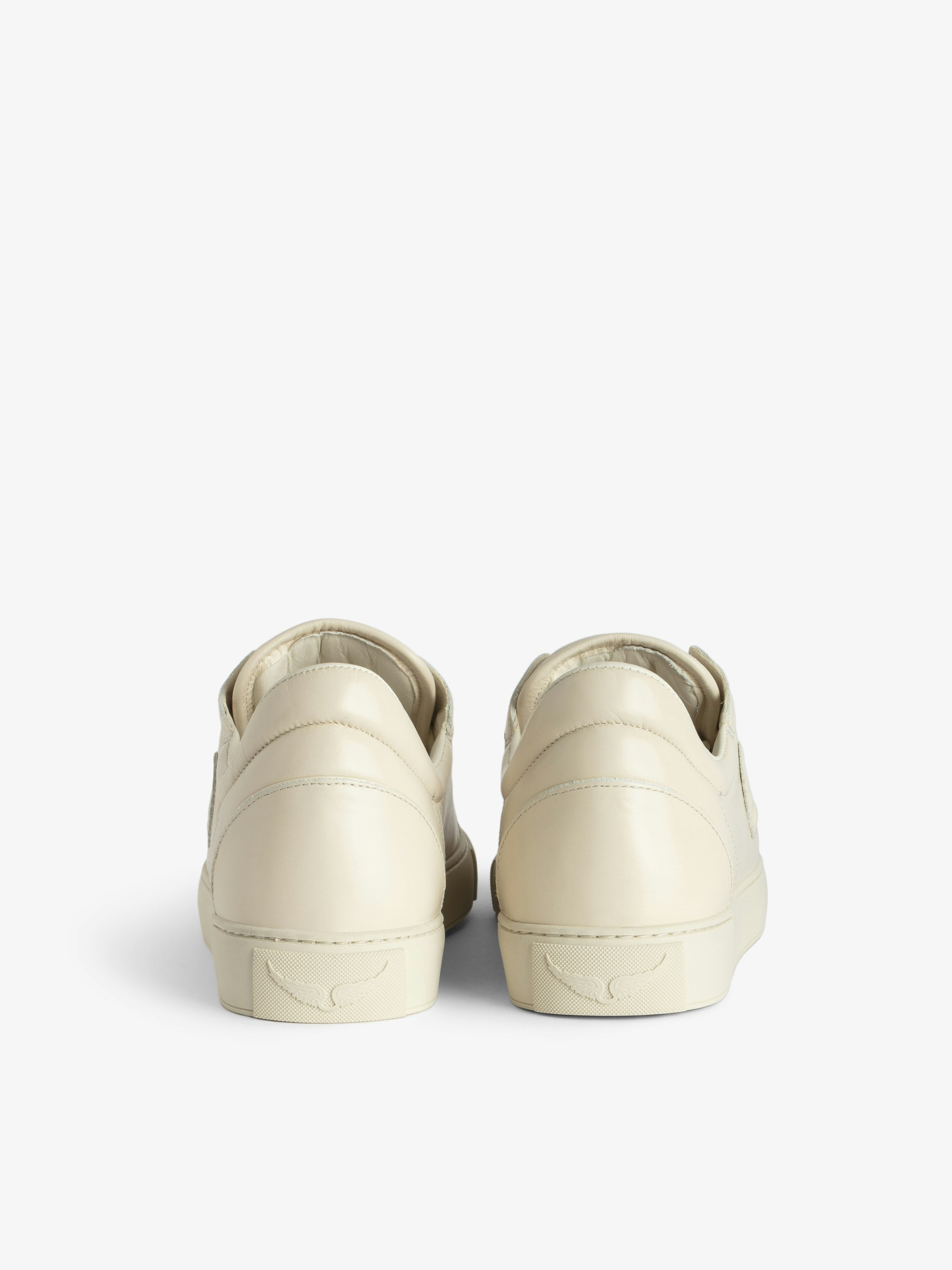 Low-Top Fly On Sneakers - 5