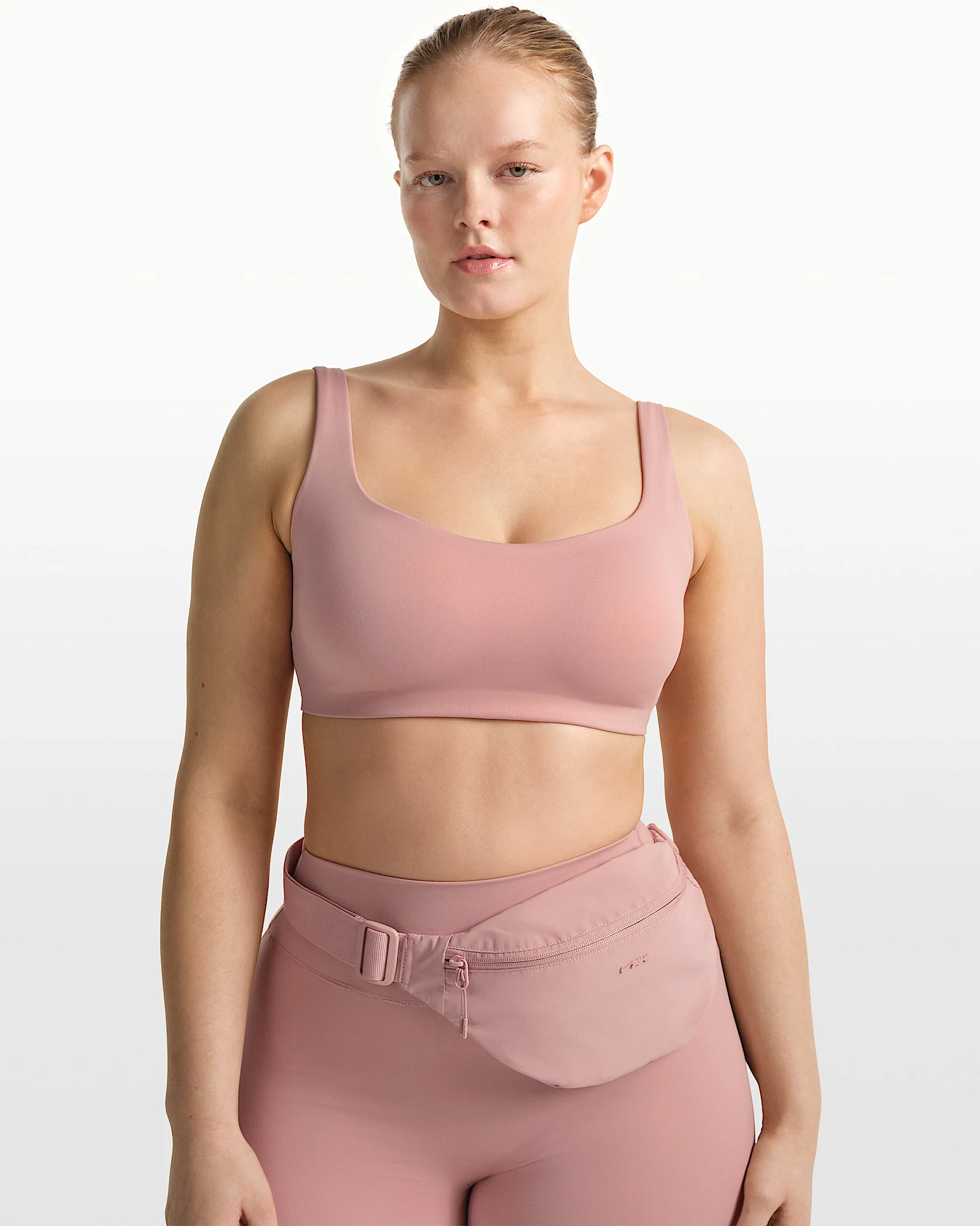 NikeSKIMS Matte Women's Scoop-Neck Bra - 1