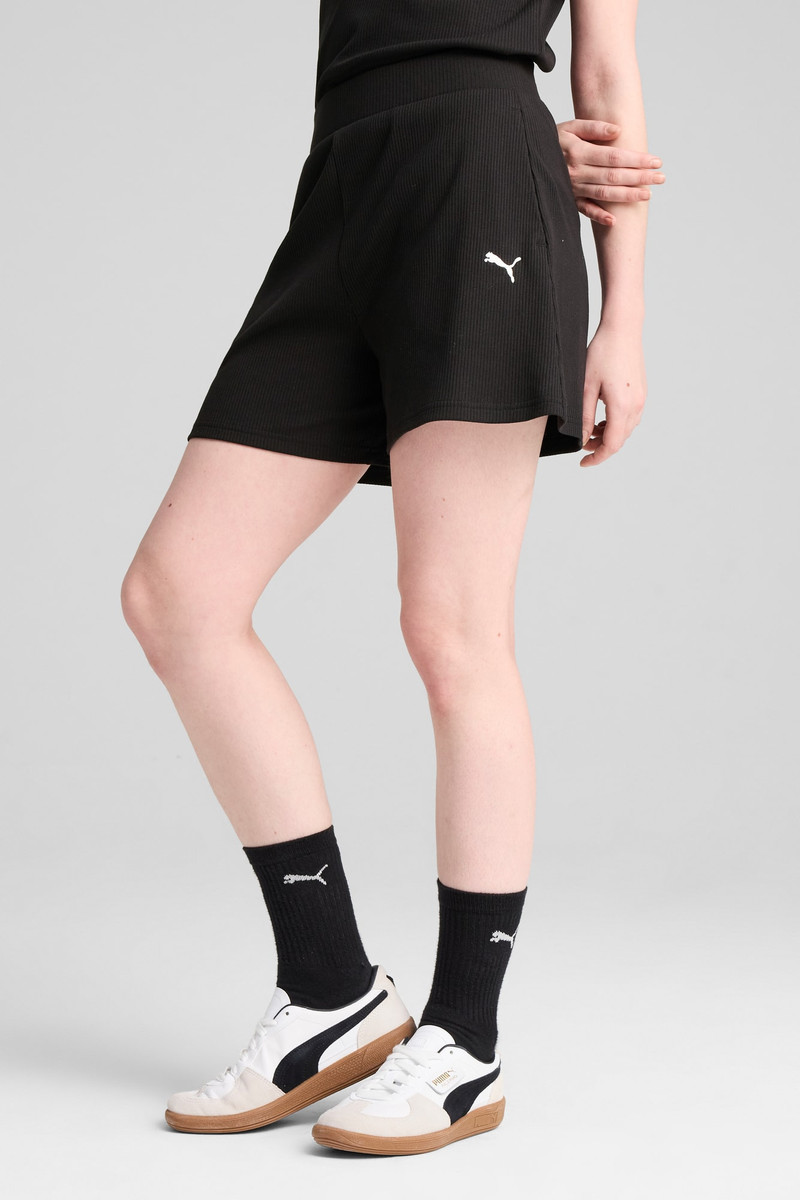PUMA ESS ELEVATED 5" High-Rise Rib Shorts Women outlook