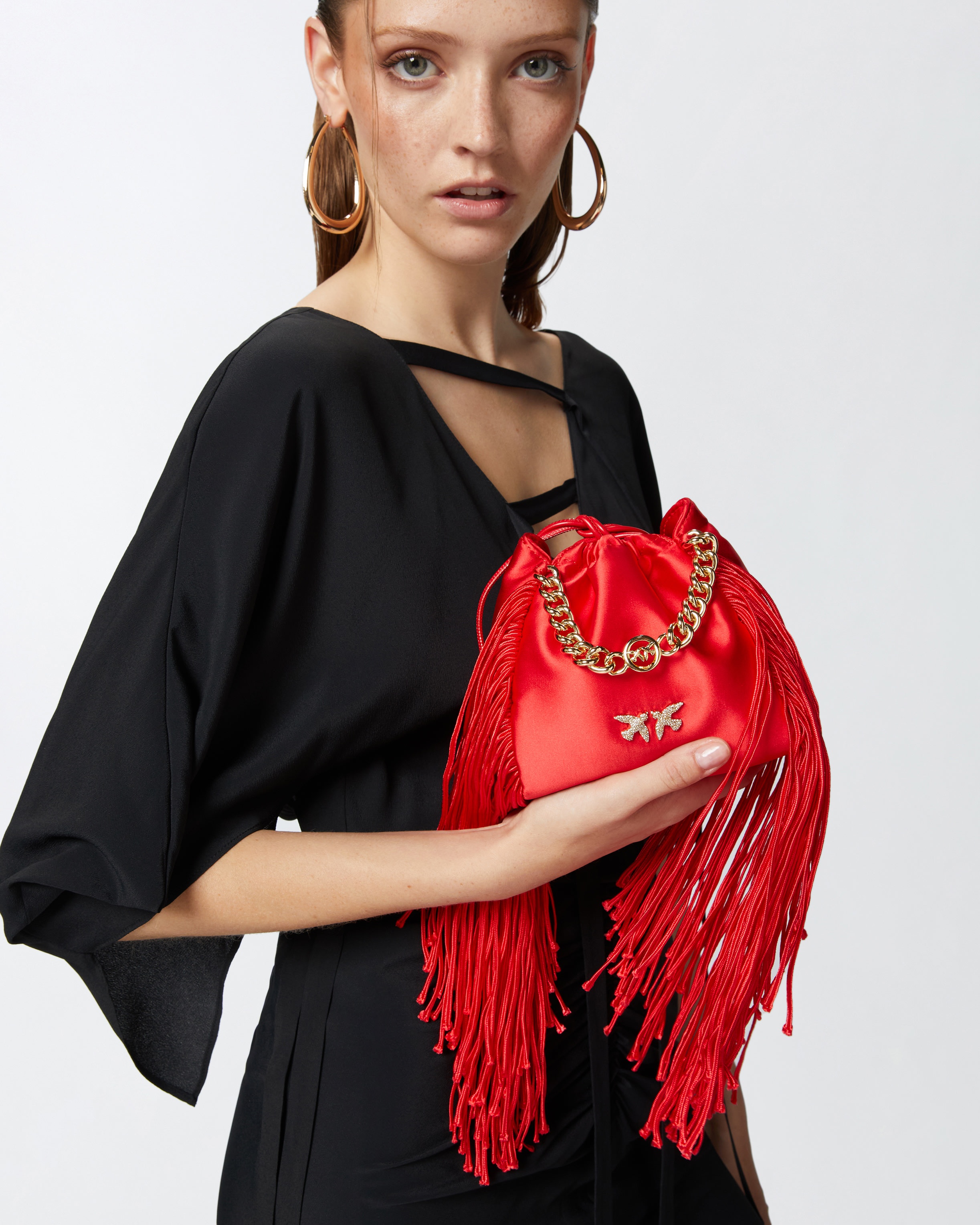 PINKO 104812A2FAZ05 関税送料込 PINKO SATIN MINI CLUTCH WITH FRINGING | REVERSIBLE