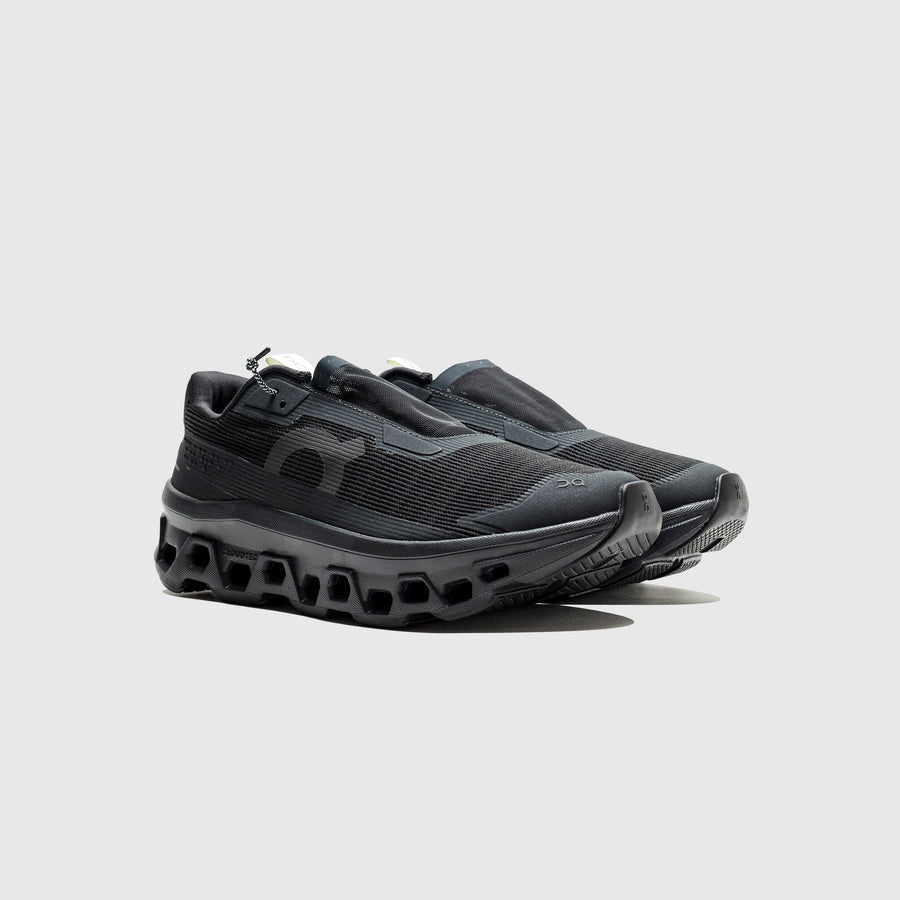 On CLOUDMONSTER SENSA | REVERSIBLE