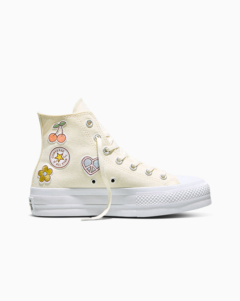 Chuck Taylor All Star Lift Platform Retro Appliqués 1