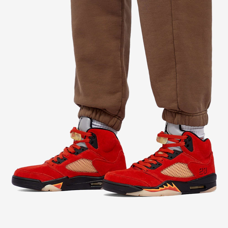Jordan Air Jordan 5 Retro W outlook