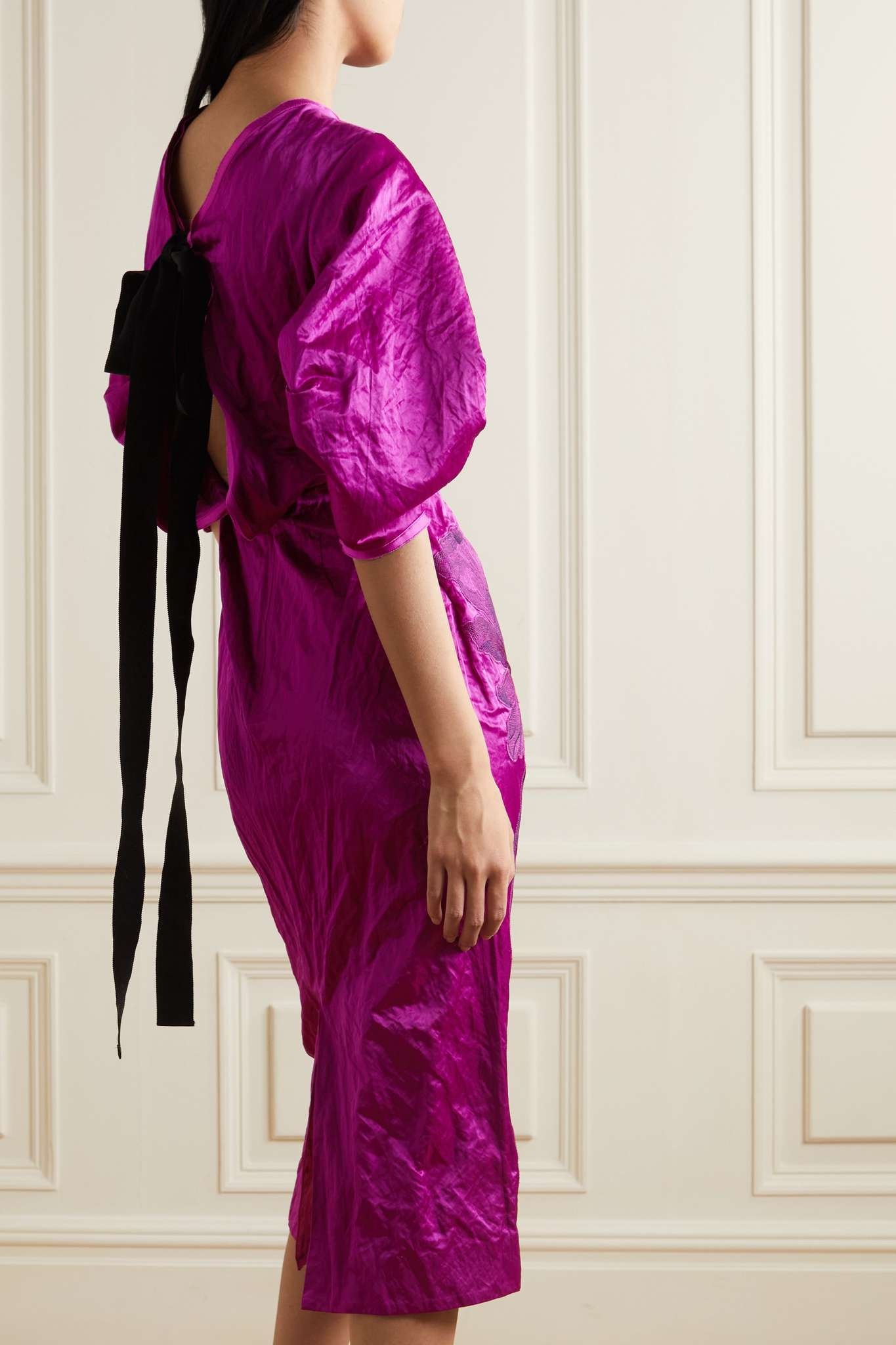 Sandrine bow-detailed appliquéd textured-satin midi dress - 3