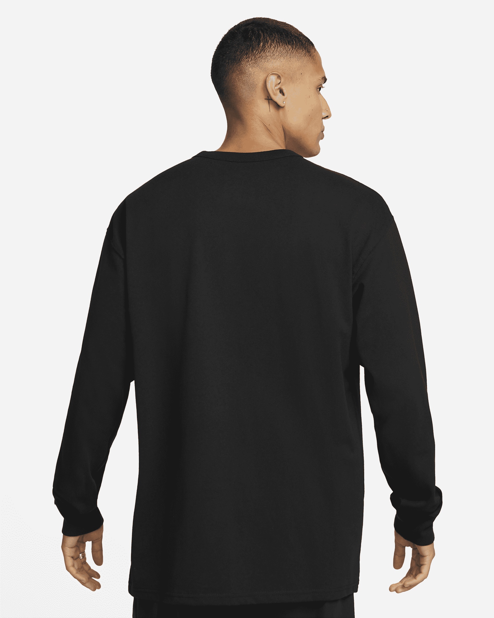 Nike Sportswear Premium Essentials Men's Long-Sleeve Pocket T-Shirt - 2