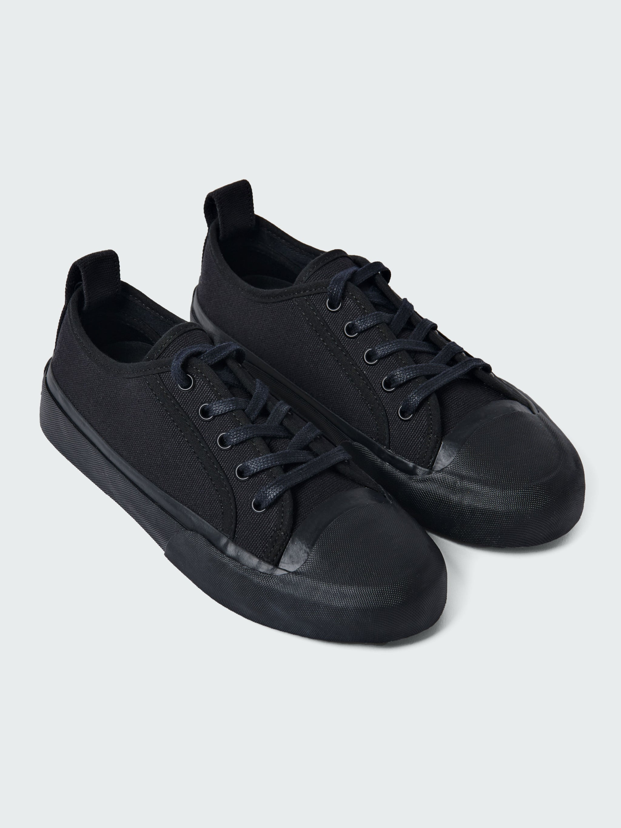 Byrd Canvas Shoe - 3