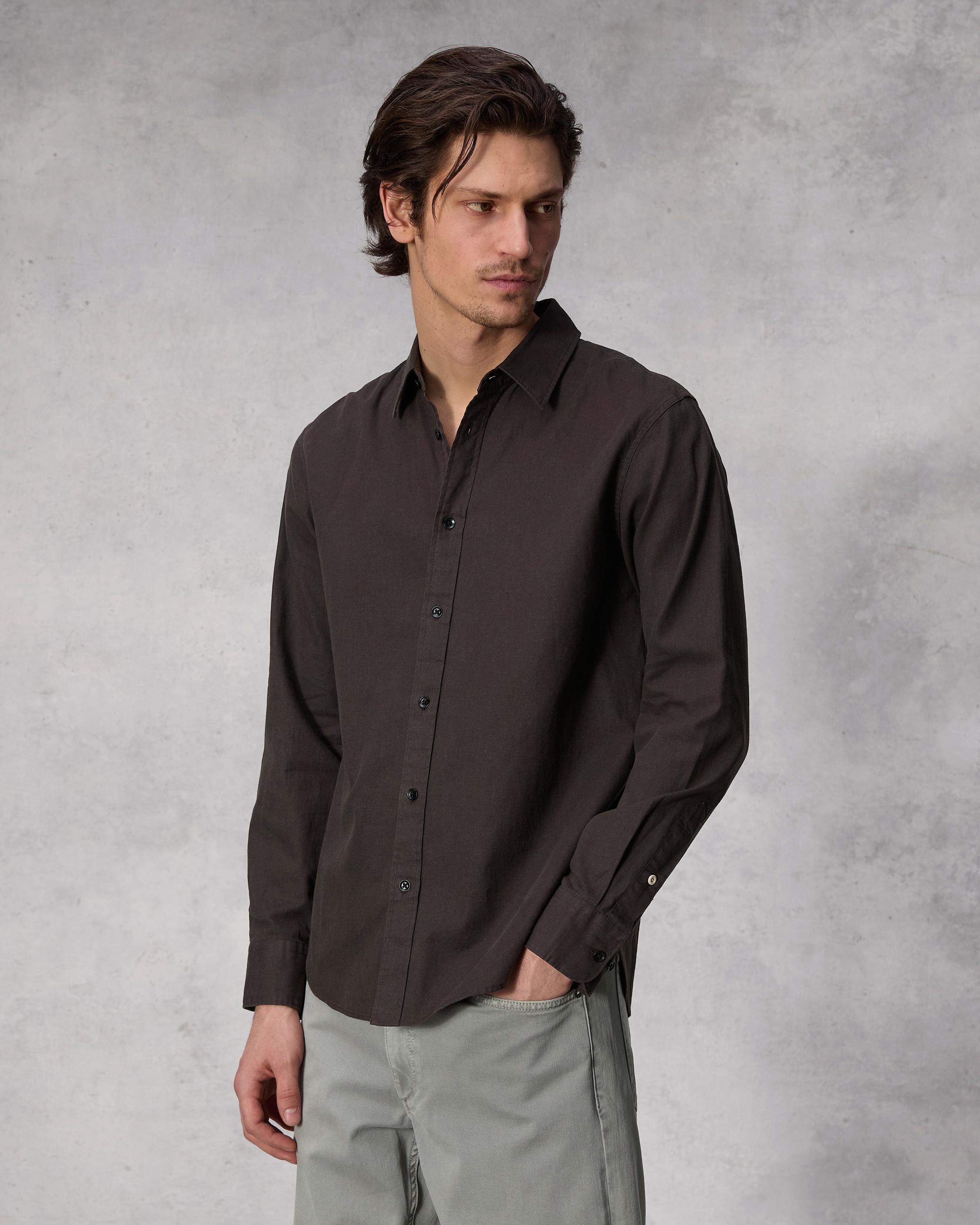 Finch Cotton Hemp Shirt
Relaxed Fit Button Down - 2