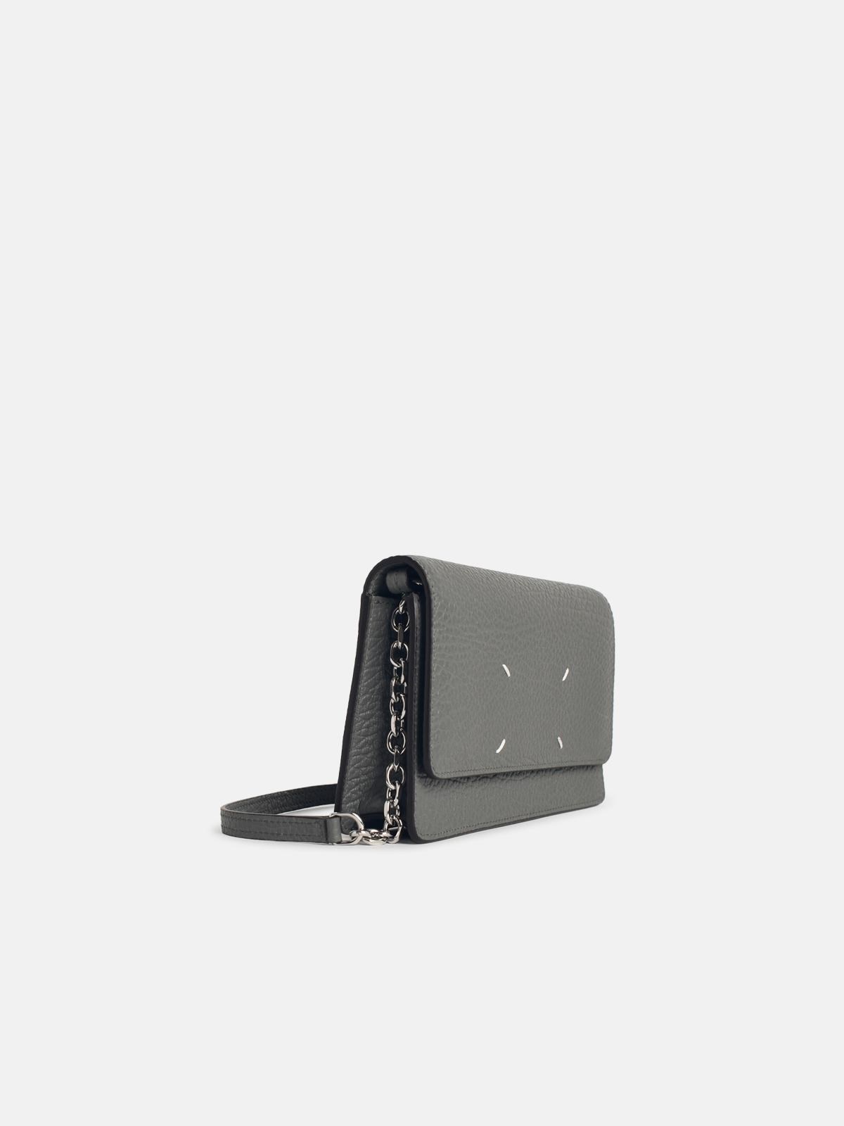 'FOUR STITCHES' WALLET WITH CHAIN IN PEBBLE GREY LEATHER - 2