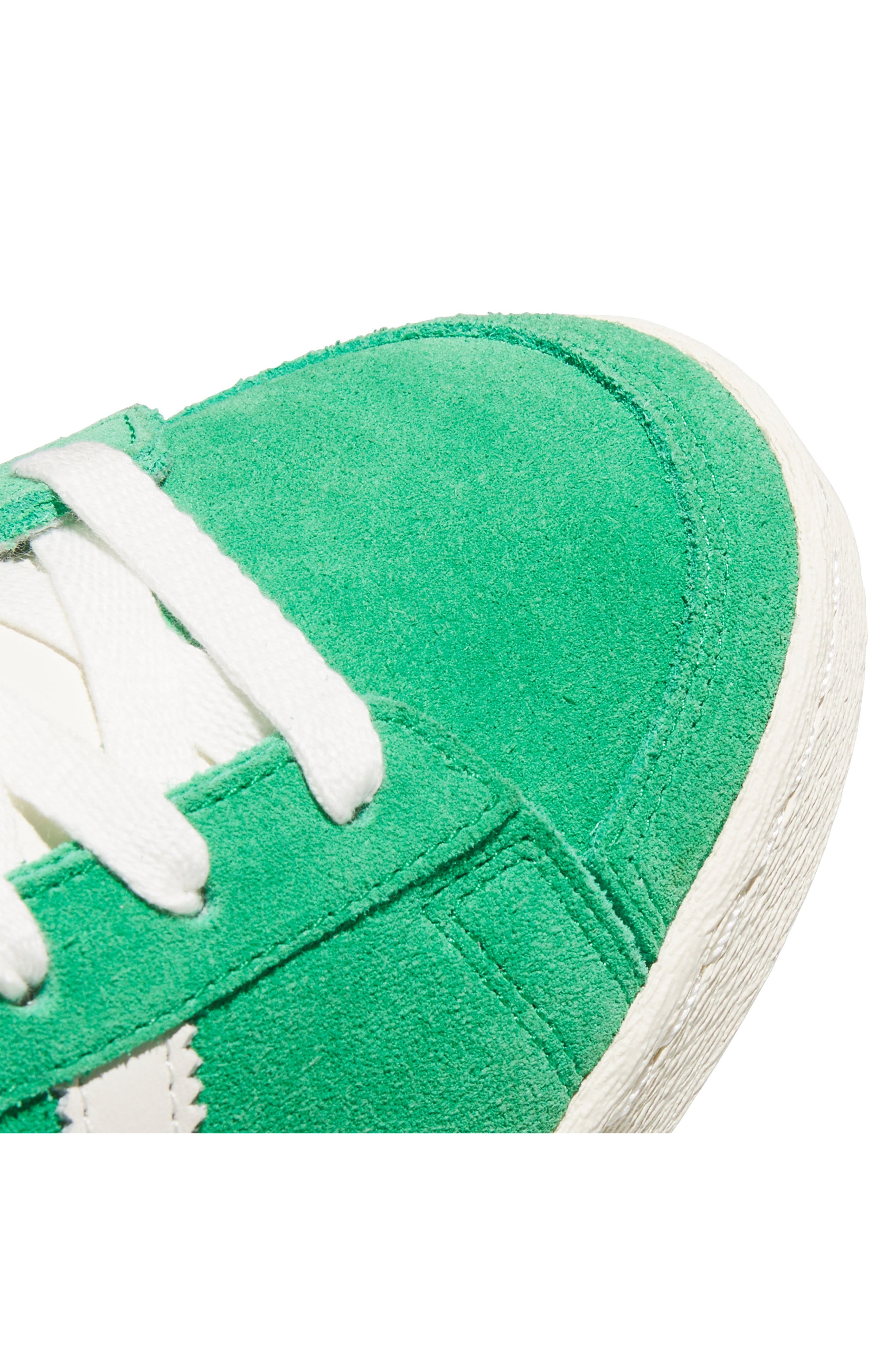adidas Gender Inclusive Jabbar Low Sneaker in Green/Cream White/Gold at Nordstrom - 7