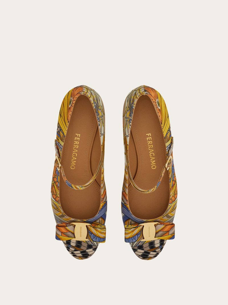 FERRAGAMO Vara bow Mary Jane outlook