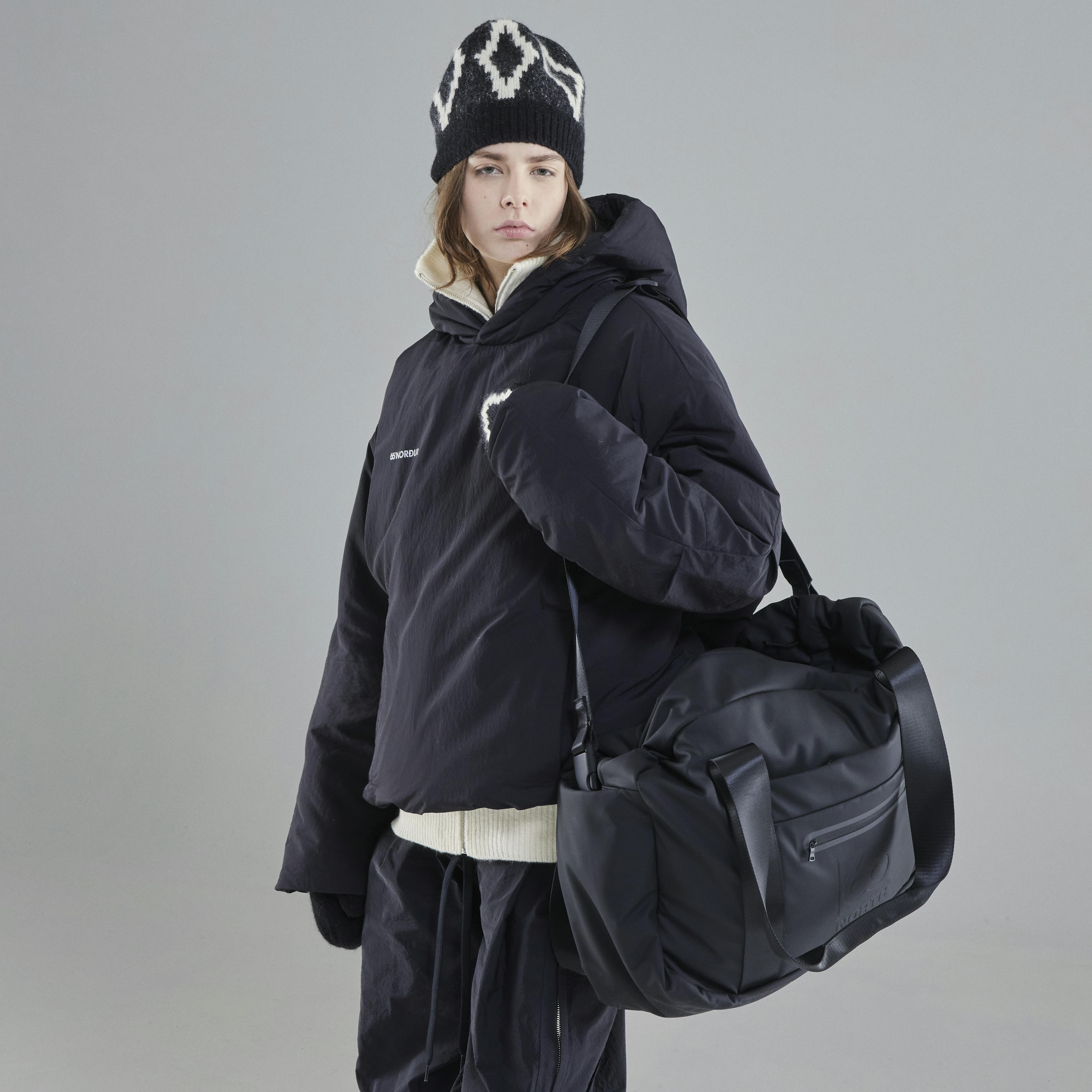 Vatnsmýri Puffer Hoodie (Unisex) - 9