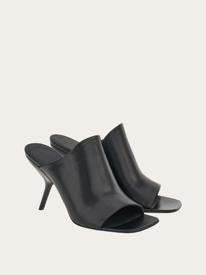 OPEN-TOE SLIDE 5