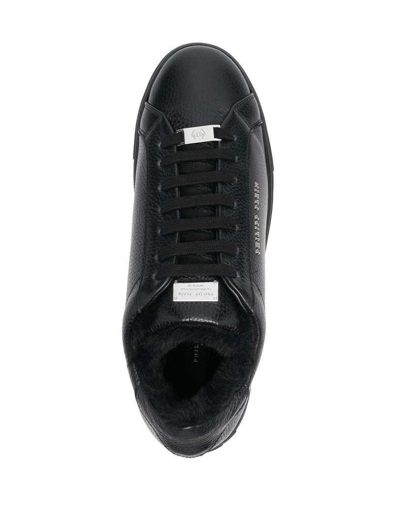 큰 bang low-top sneakers 4