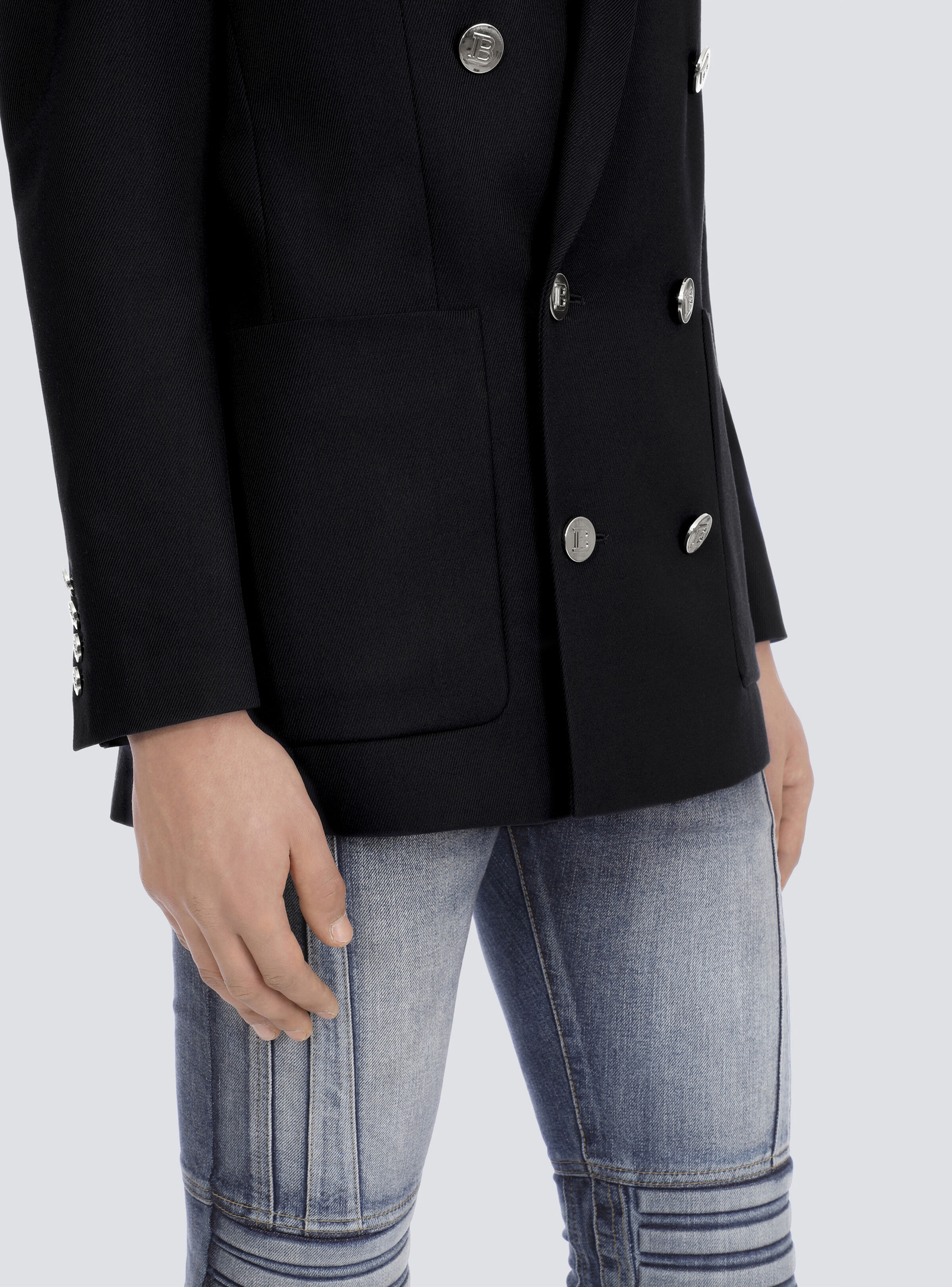 Twill blazer with double-breasted silver-tone buttoned fastening - 10