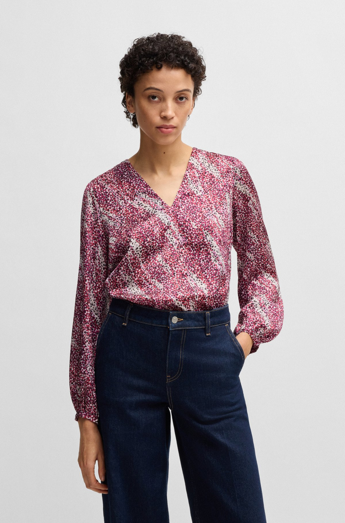 REGULAR-FIT BLOUSE WITH V NECKLINE IN PRINTED SATIN - 2