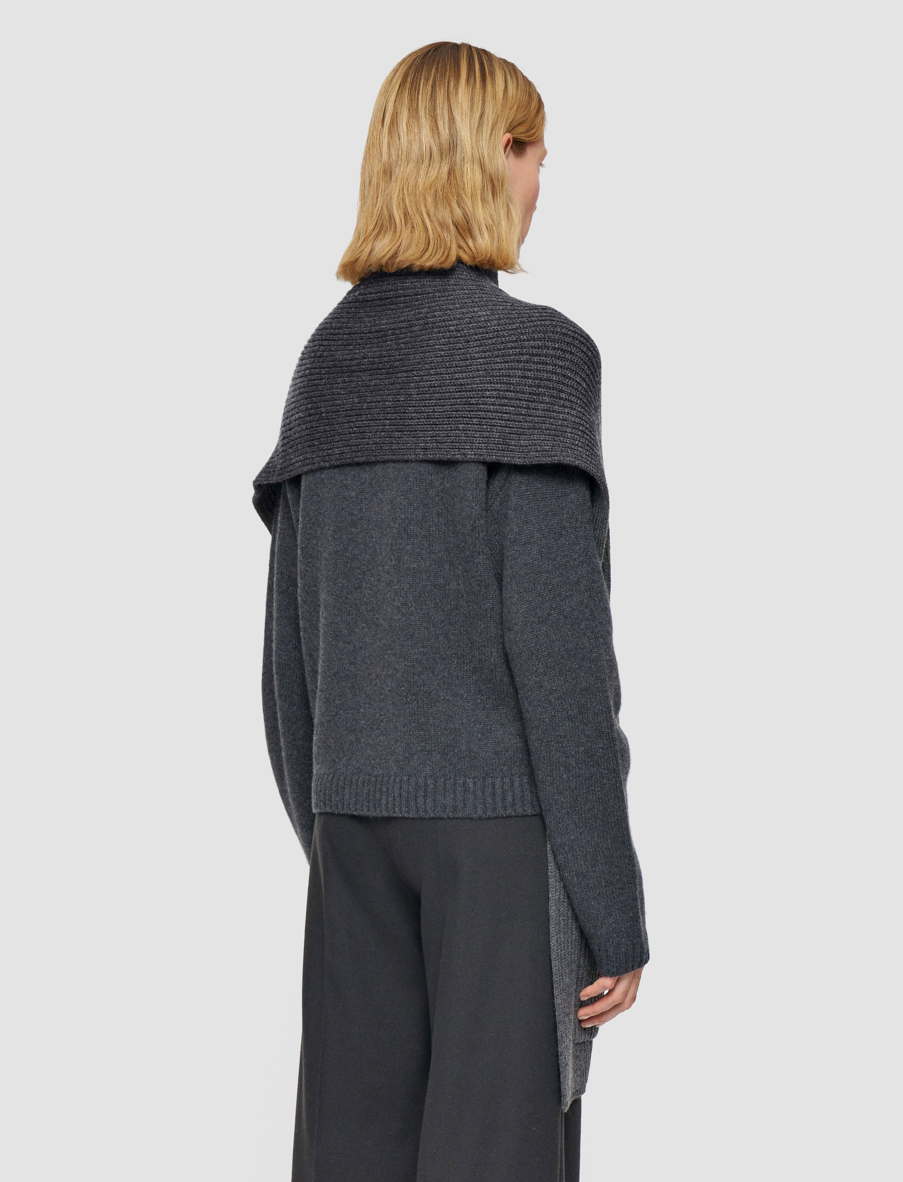 Light Cardigan Stitch Button Scarf - 3