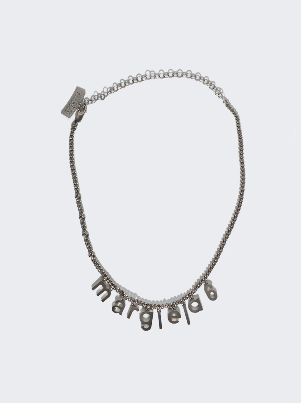 【MM6 Maison Margiela】ルバー Letter Logo ネックレス MM6 Maison Margiela Letter Logo Necklace Brushed Palladio