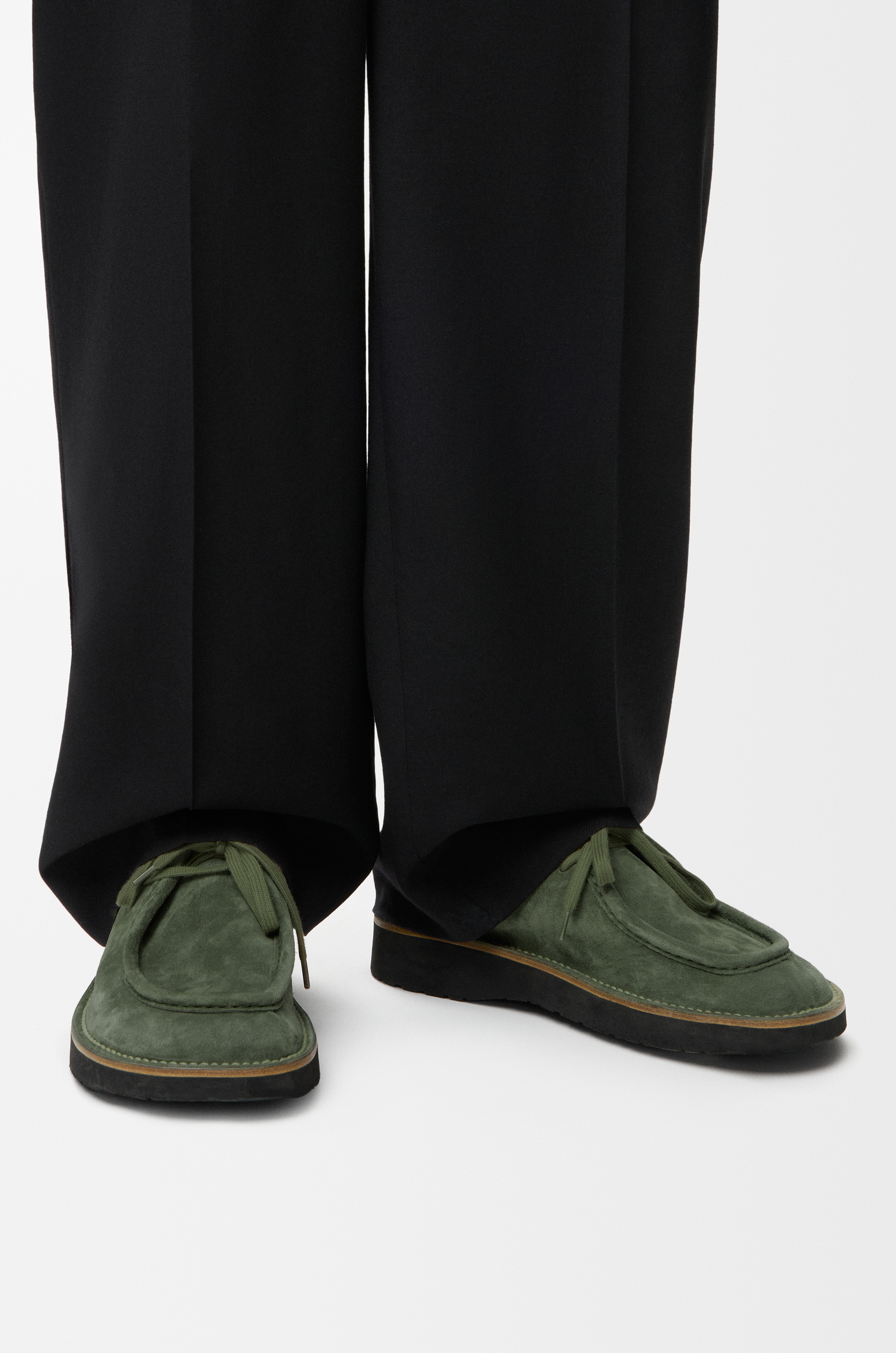 Faro lace-up in suede calfskin - 2