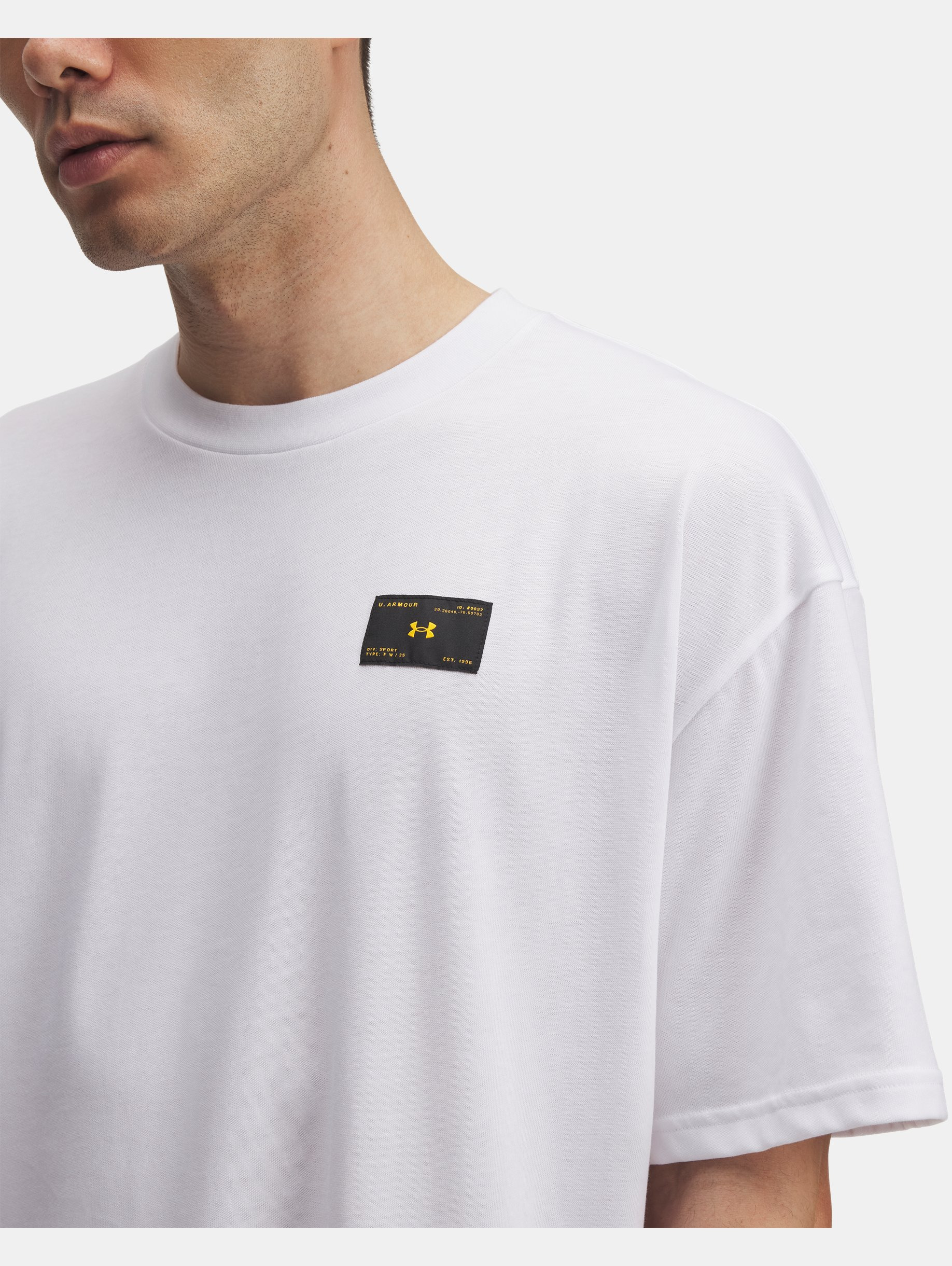 UA Woven Label Heavyweight - 3