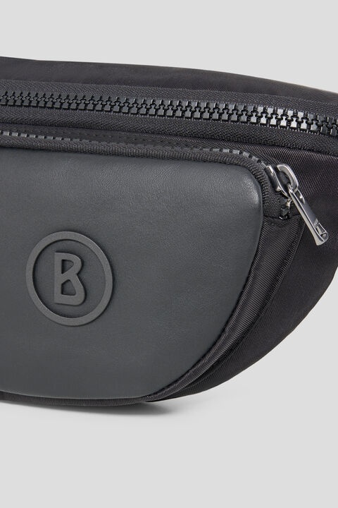 Nax Flo Belt bag in Black - 6