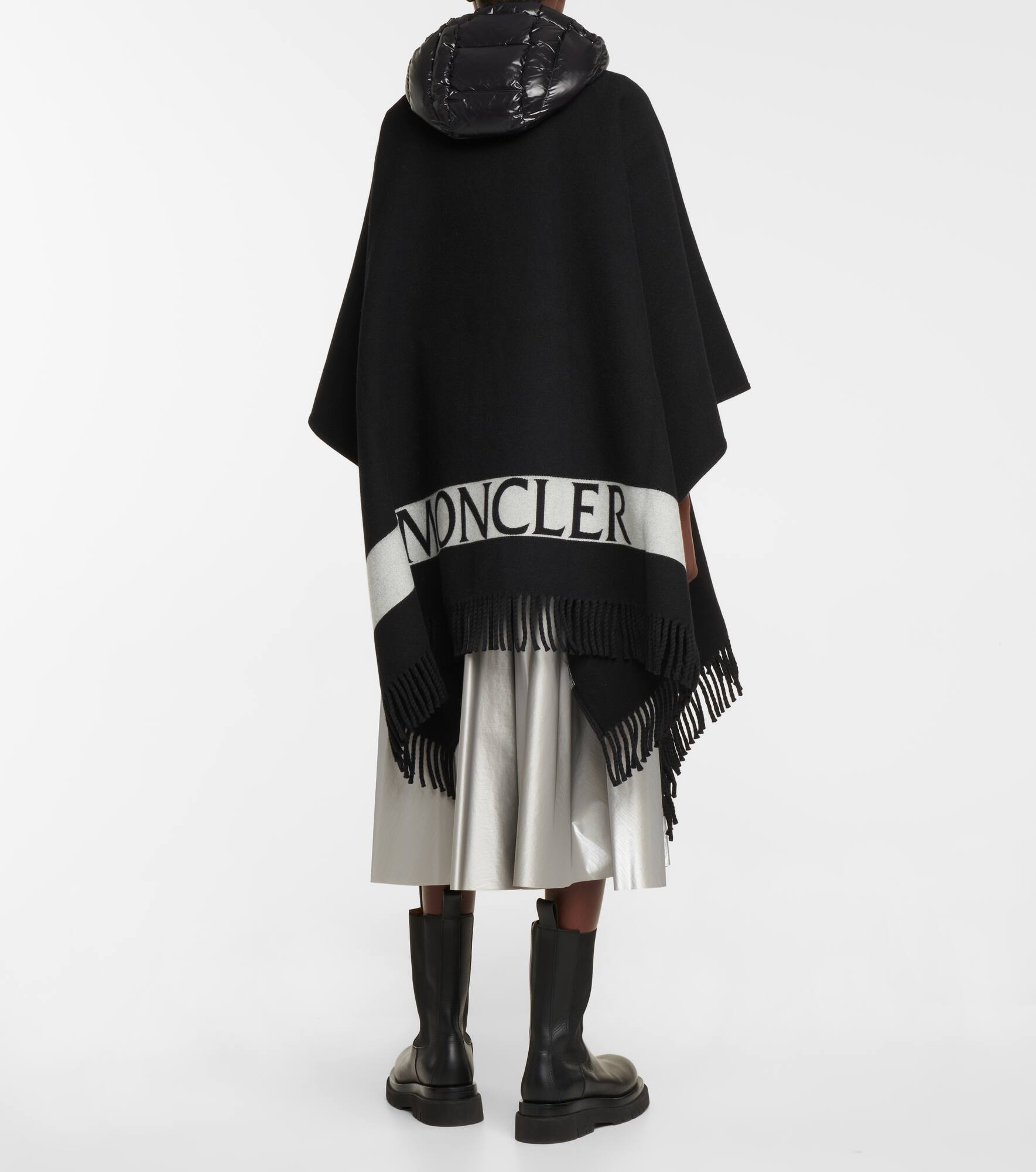 Virgin wool and nylon cape - 3