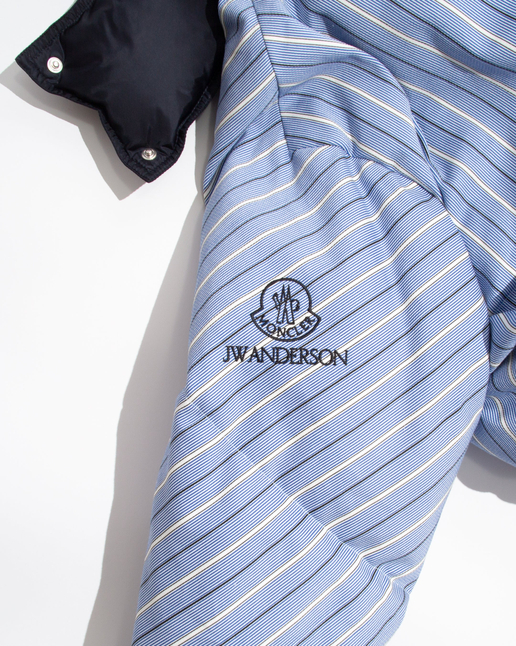 WOMENS JW ANDERSON X MONCLER STRIPED PUFFER JACKET IN BLUE & WHITE - 6