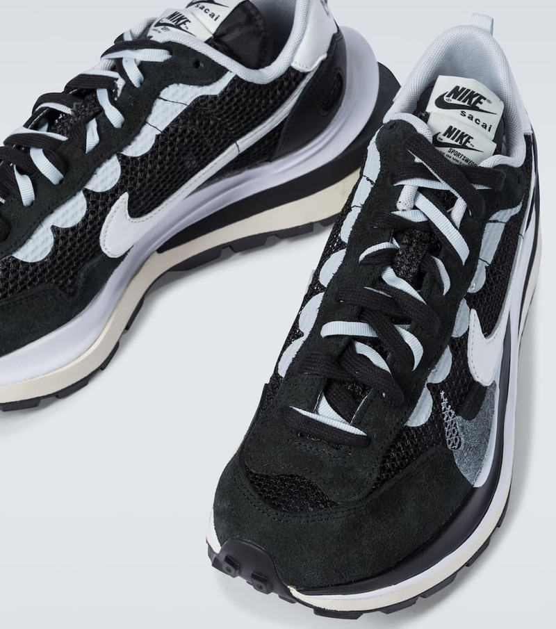 Nike Nike x sacai VaporWaffle sneakers outlook