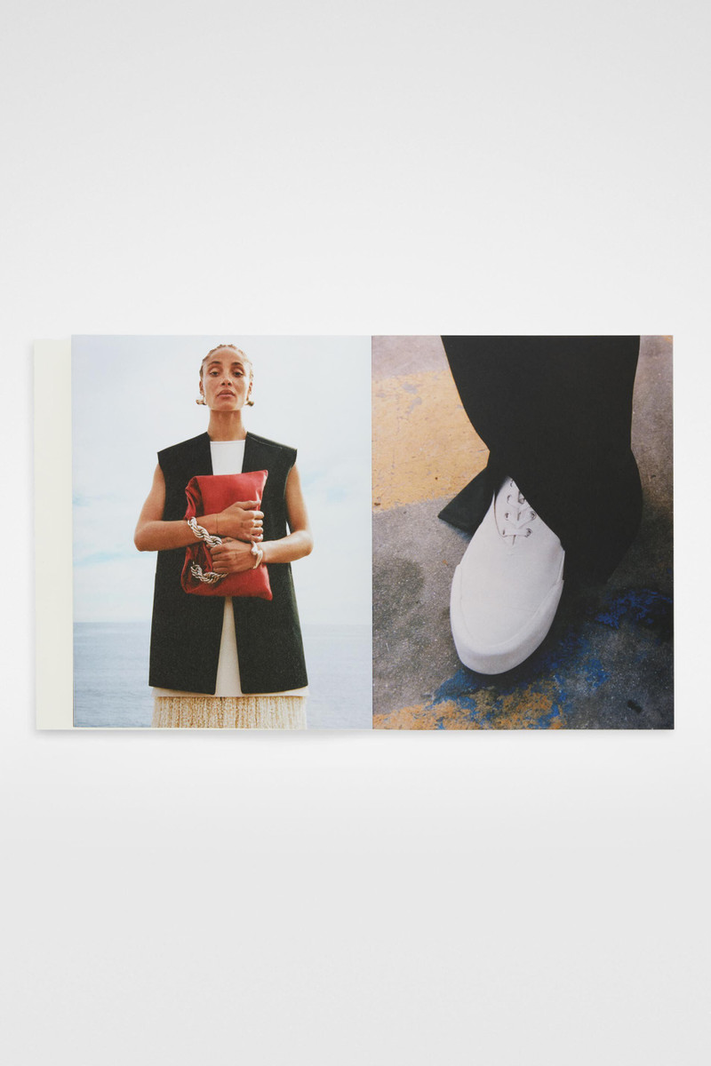 Chris Rhodes, Los Angeles 6