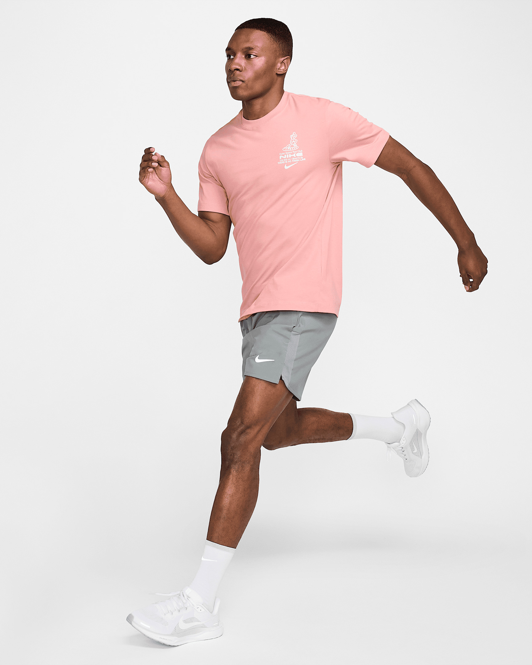 Nike Men's Running T-Shirt - 6