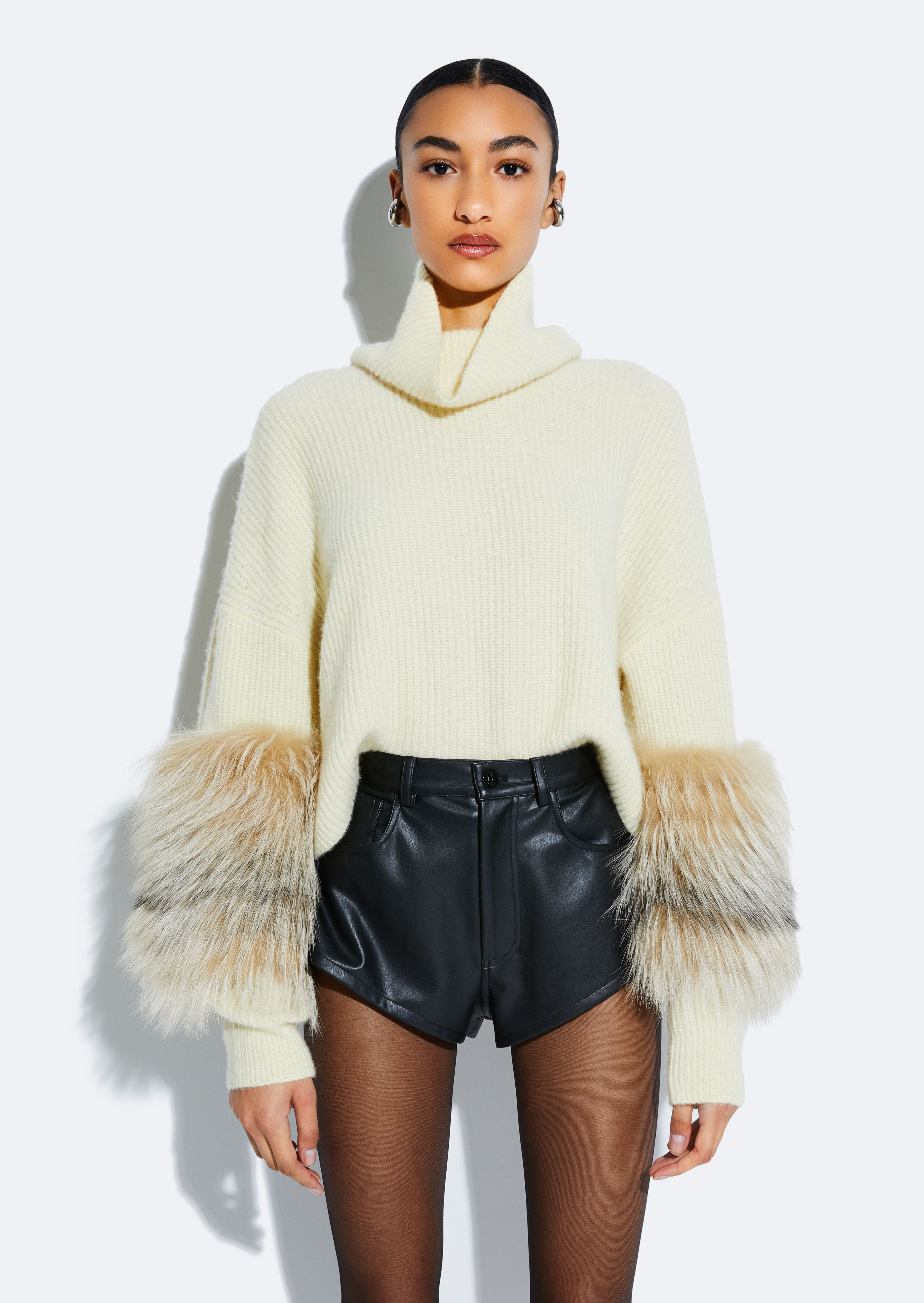 Cashmere Turtleneck Sweater With Fur - 3
