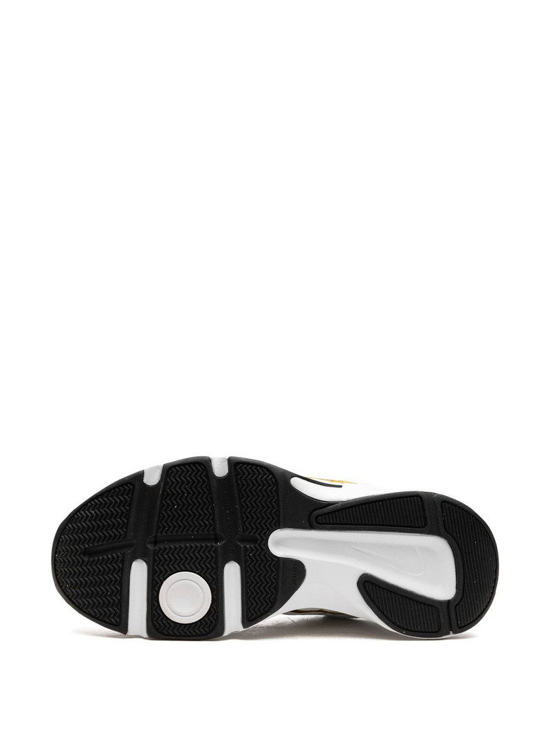 Defy All Day 4E sneakers 4