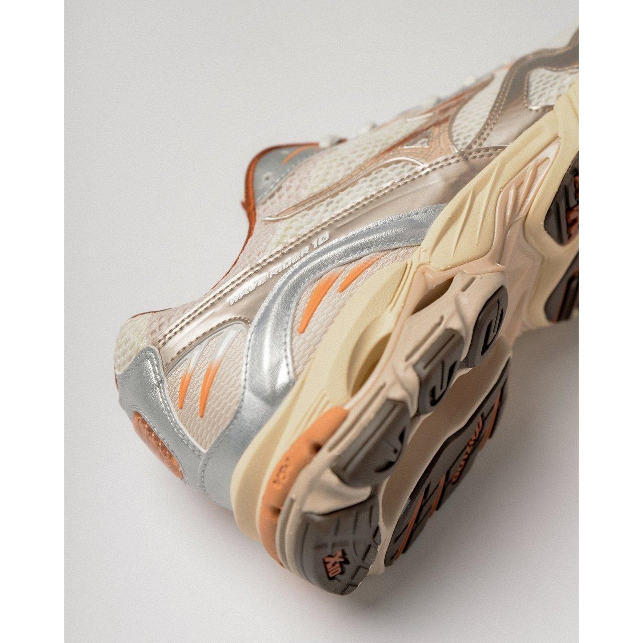 Wave Rider 10 Sportstyle Sneaker - 8