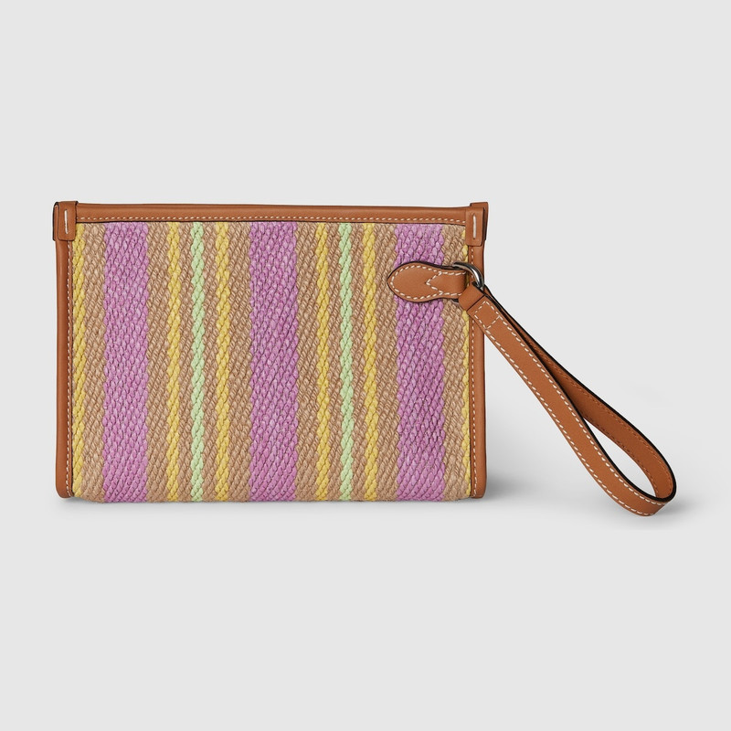 Pouch with Gucci logo 4