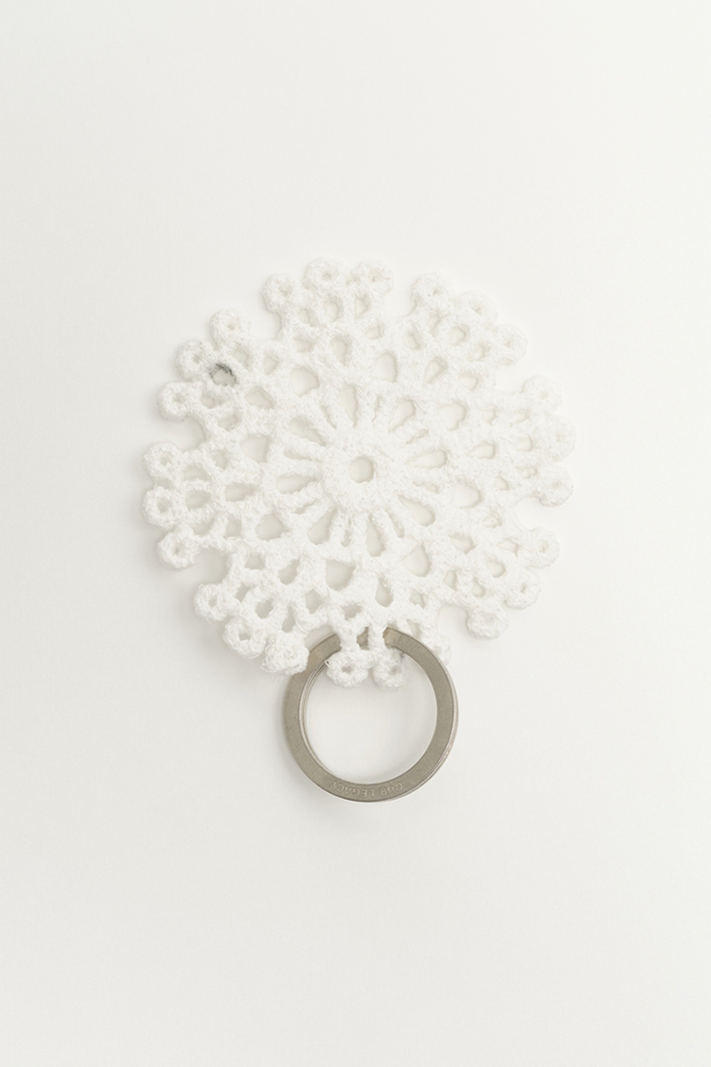 Snowflake Keyring White Crochet - 2