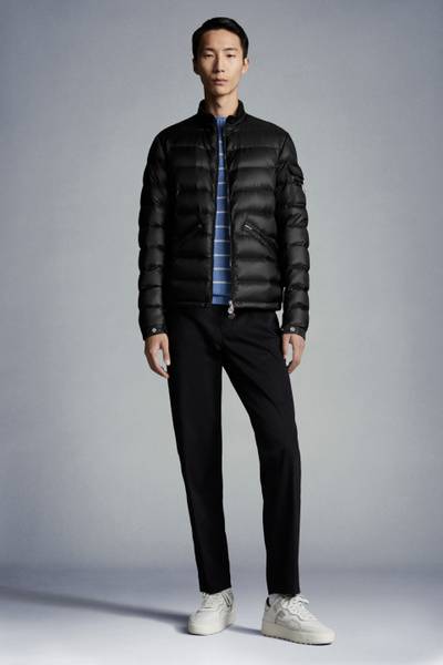 Moncler Agay Short Down Jacket outlook