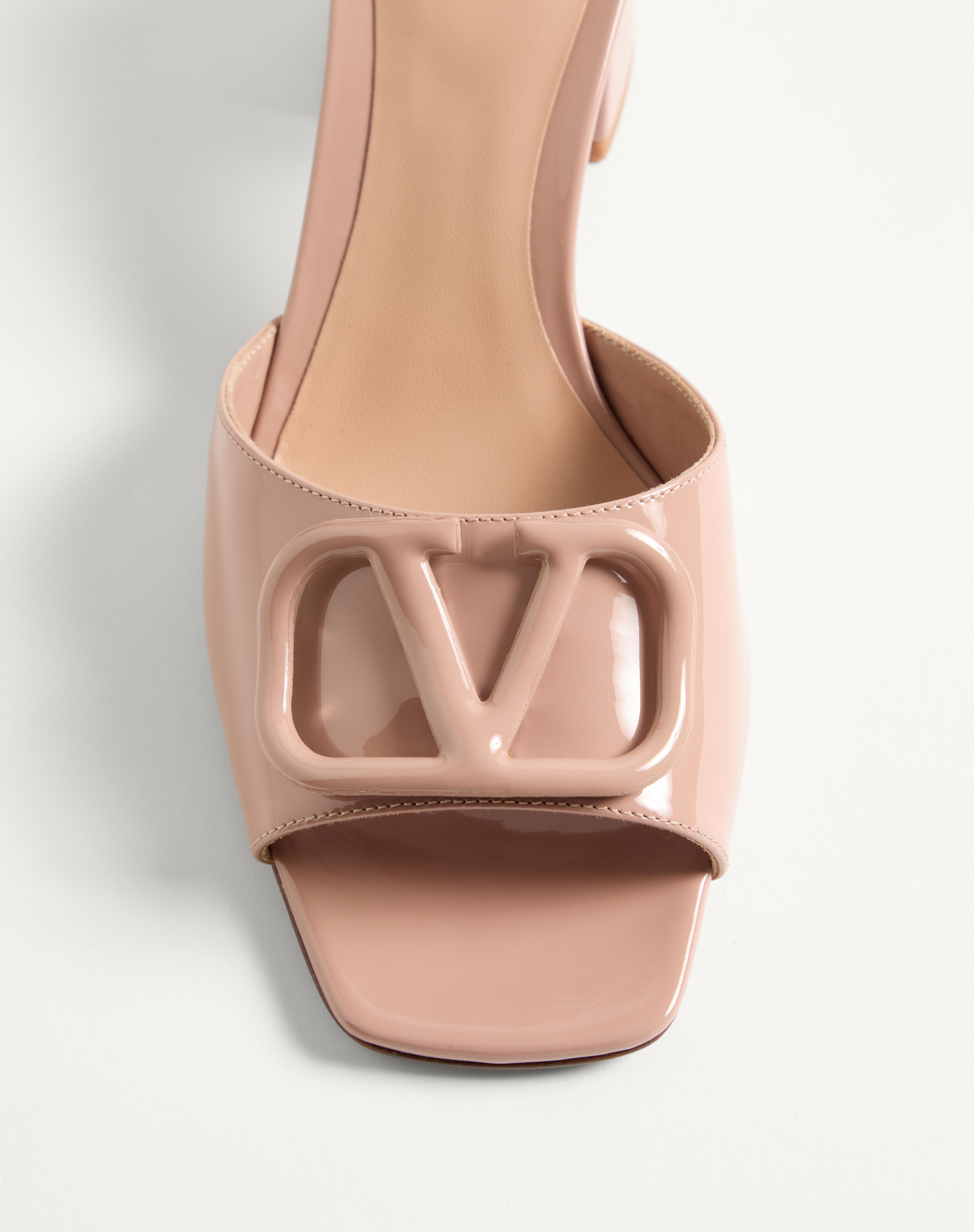 VLOGO SIGNATURE PATENT LEATHER SLIDE SANDAL 60MM - 6