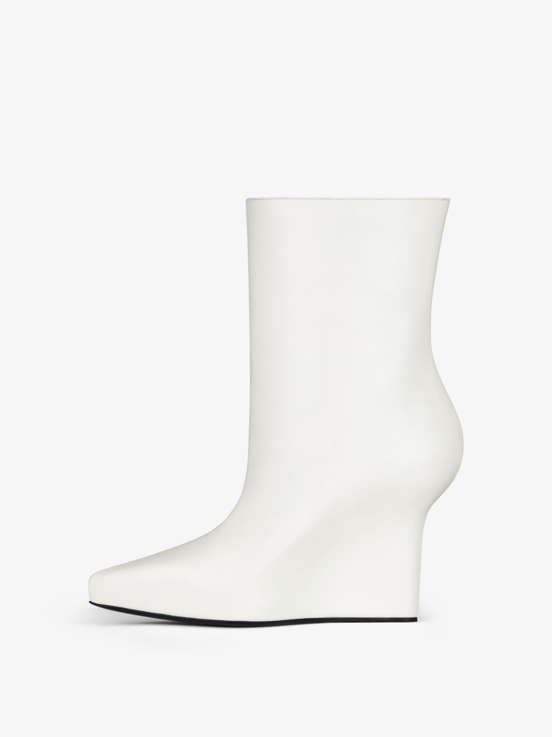Givenchy G-LOCK ANKLE BOOTS IN LEATHER outlook