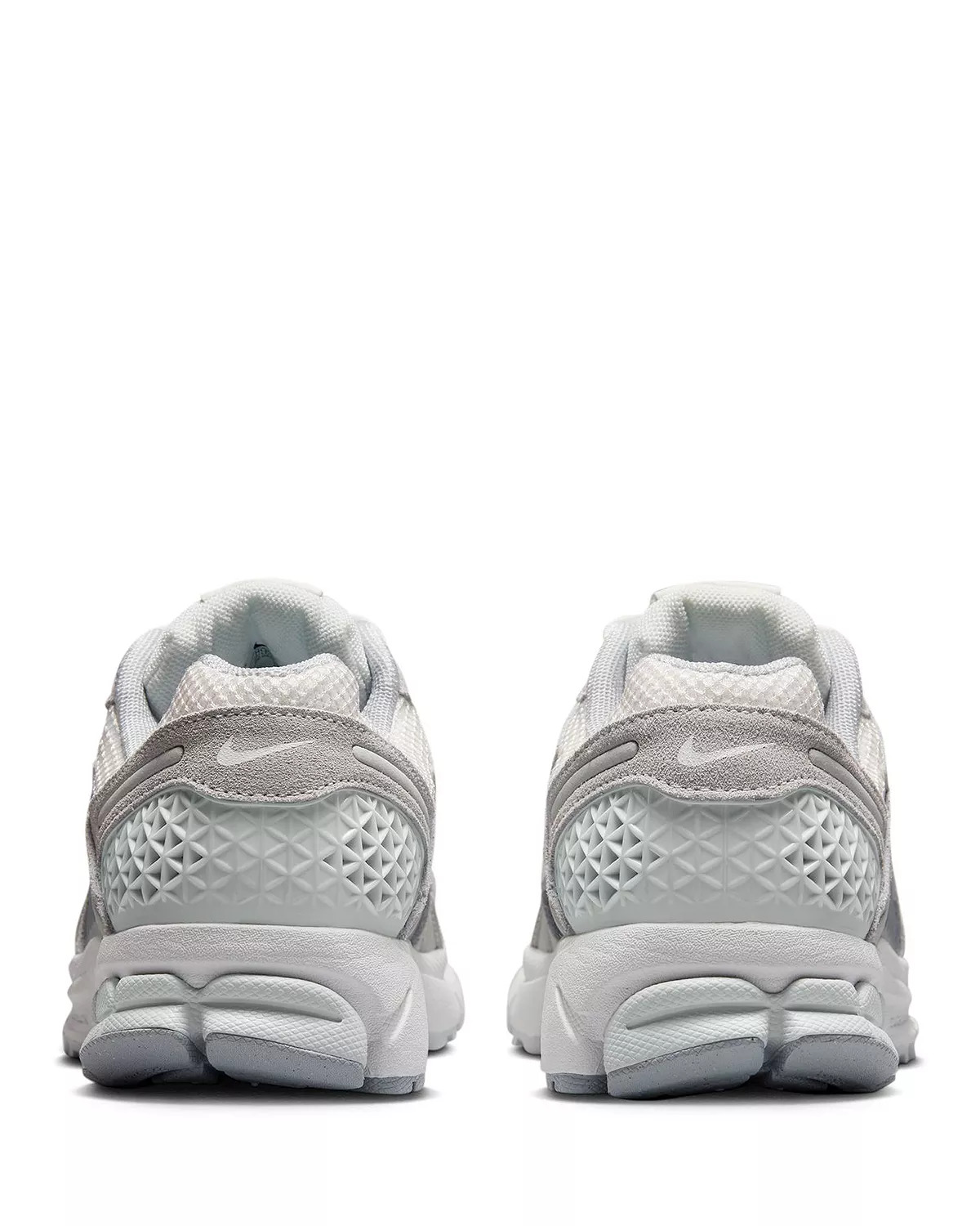 Women's Zoom Vomero 5 Sneakers - 3