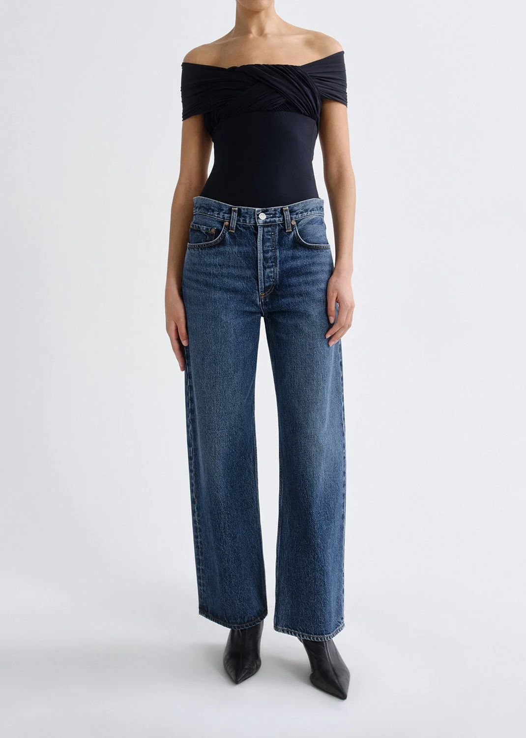 ARC JEAN 29" IN SHORTWAVE - 1