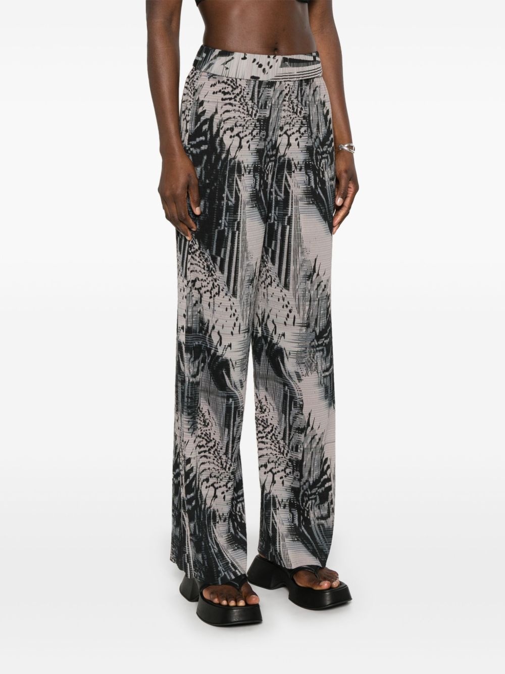 abstract-print plissé straight trousers - 3