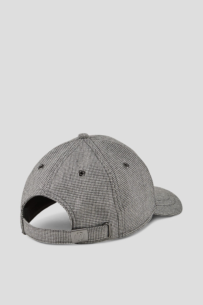 Mats Cap in Black/White - 4