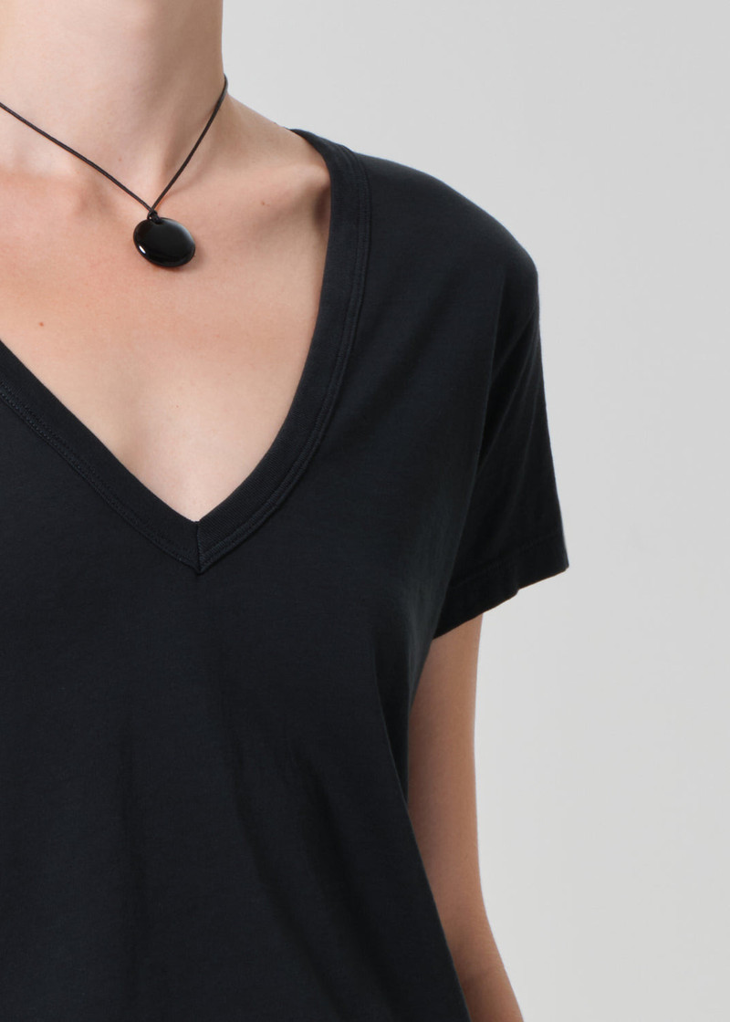 Hara V Neck Tee In Washed Black 5